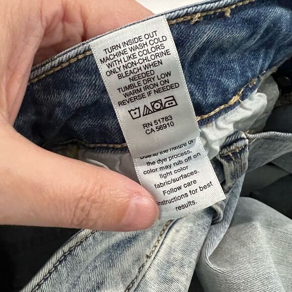 M Jeans By Maurices Button Fly High Rise Raw Hem Jeans - Picture 5 of 10